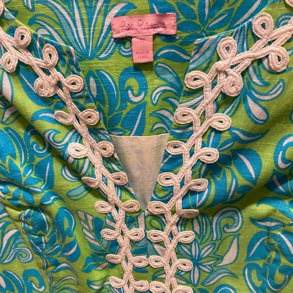 Lily Pulitzer summer dress size 12! Super comfortable and bright! - Picture 3 of 3